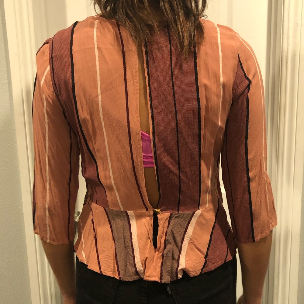 Open back top - Picture 2 of 2